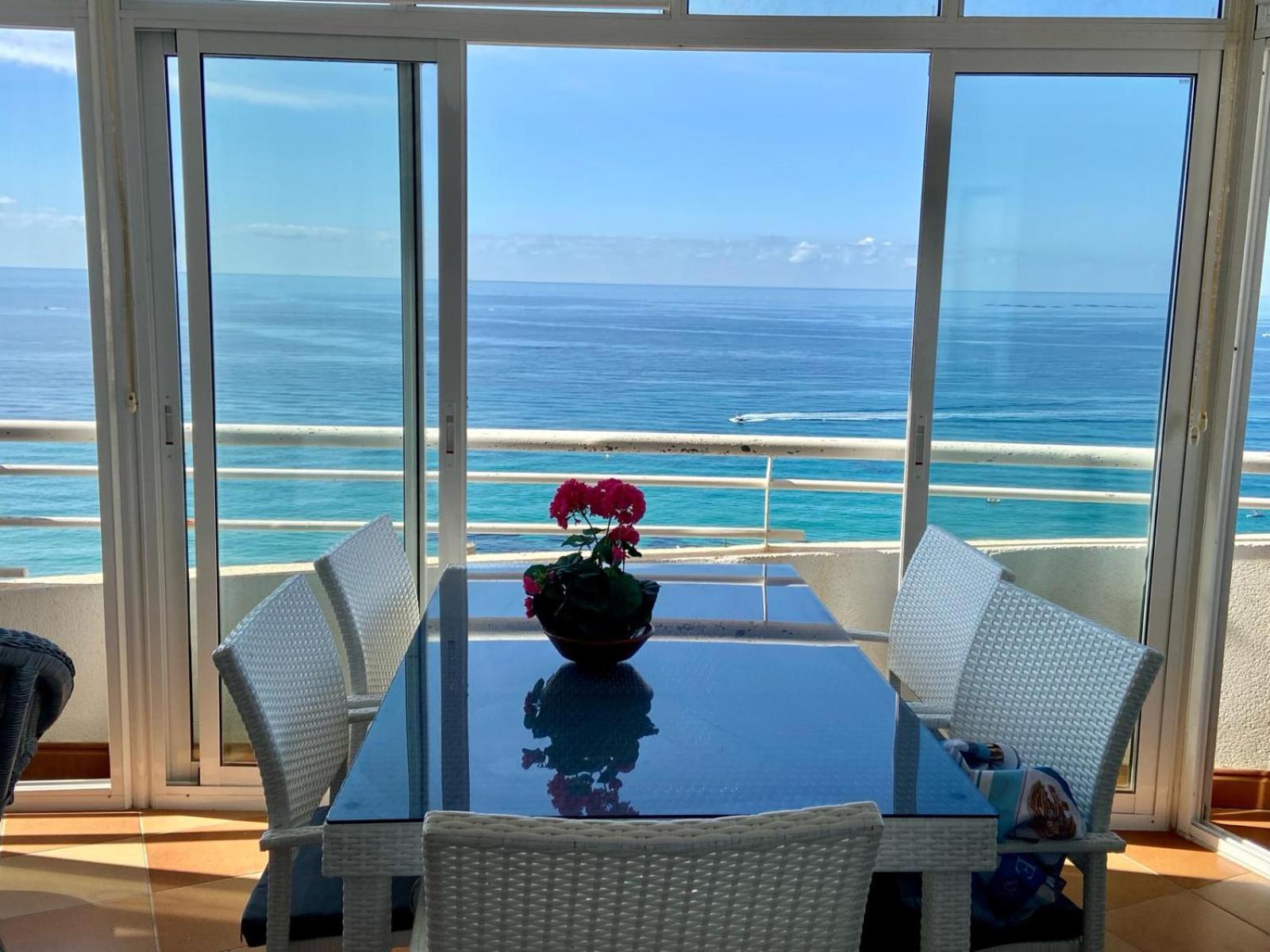 Seaview Apartment Playa De Oro 13Rd Floor Con Parking Calp Dış mekan fotoğraf