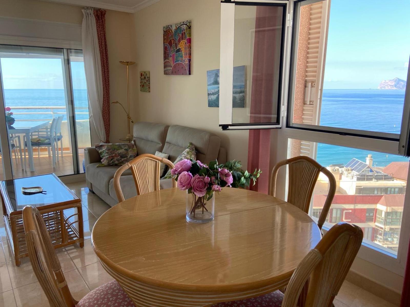 Seaview Apartment Playa De Oro 13Rd Floor Con Parking Calp Dış mekan fotoğraf